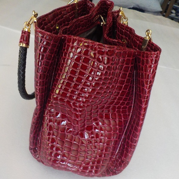 Red/Wine Pebble Texture 3 Section Shoulder Bag - Picture 3 of 11